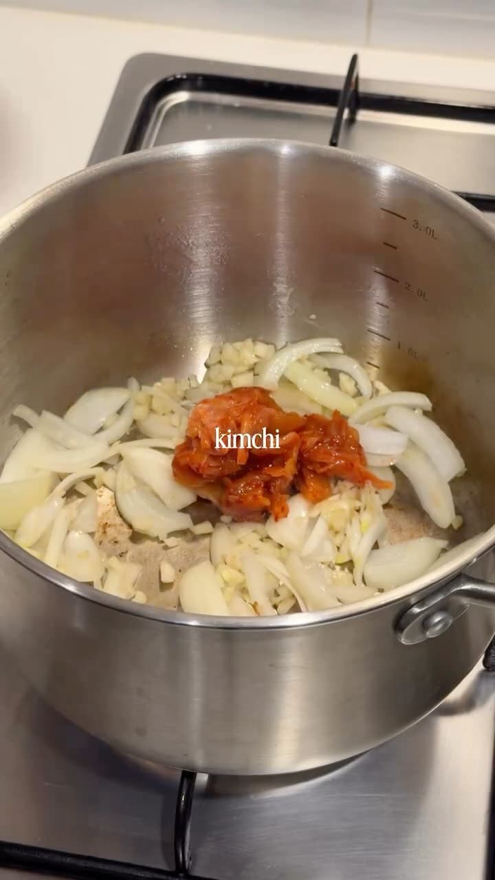 Kimchi Jjigae