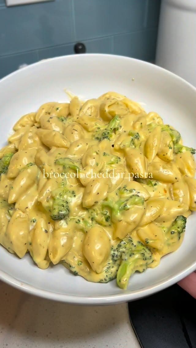 Broccoli Cheddar Pasta