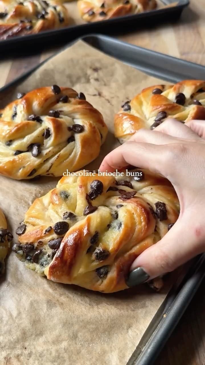 Chocolate and Vanilla Custard Brioche Buns