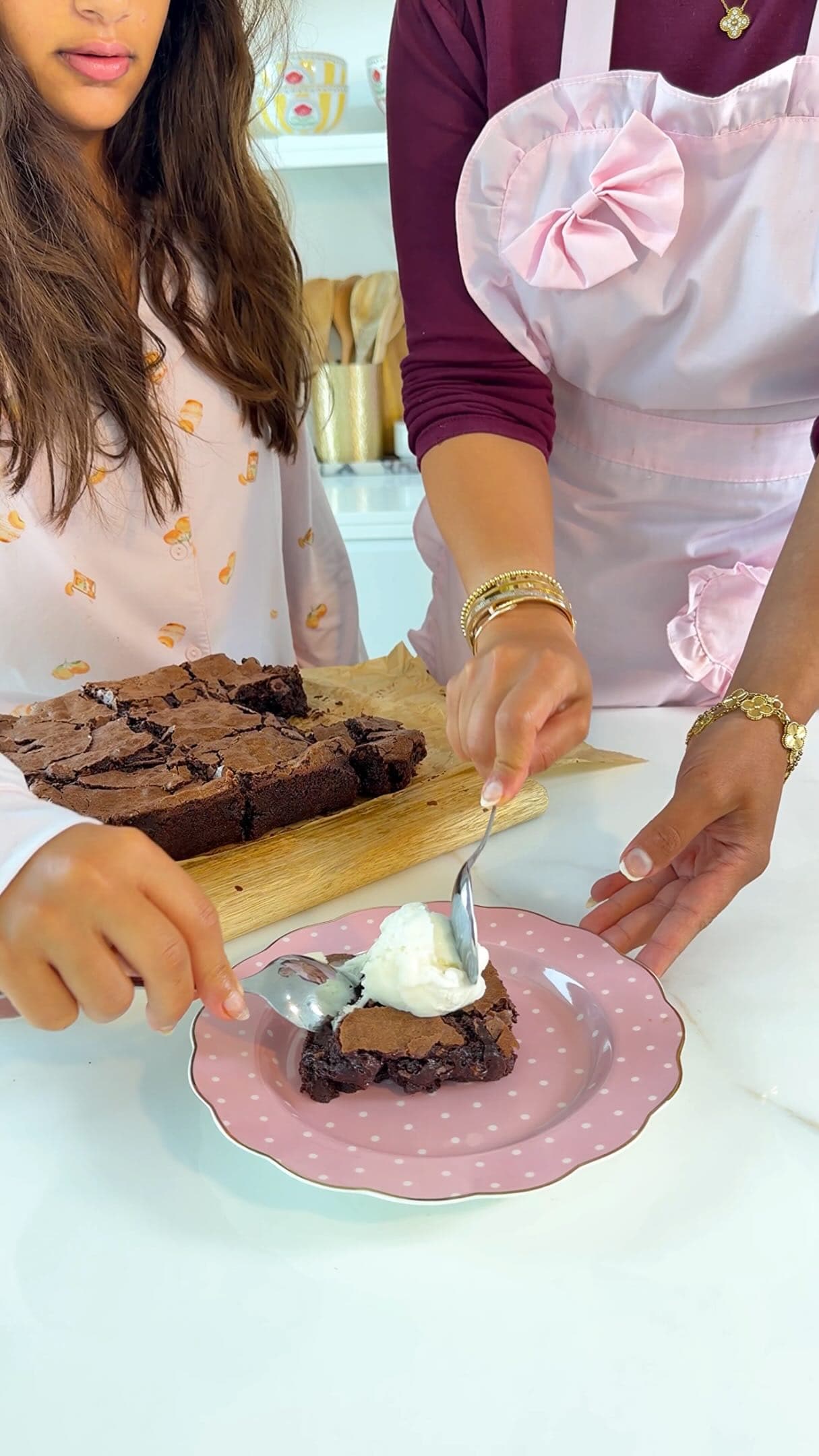 5-Ingredient Fudgy Brownies