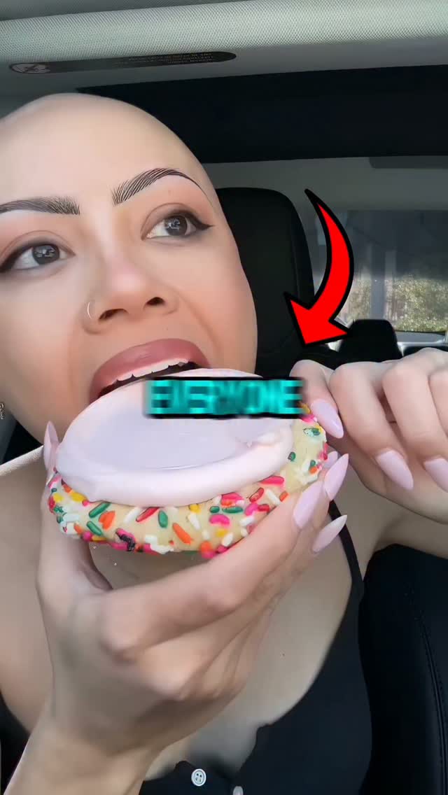 Cookies Crumbl