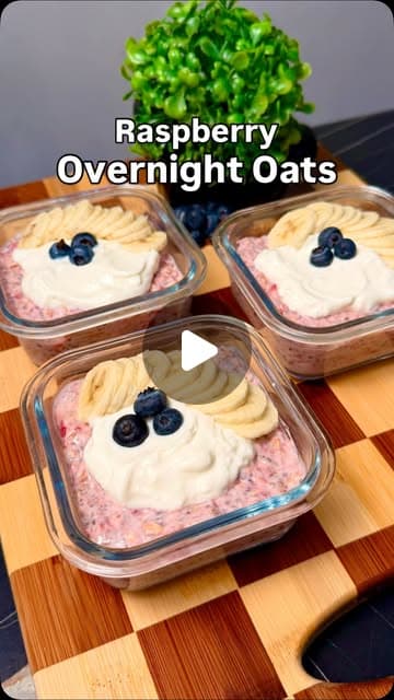 Malinowe overnight oats