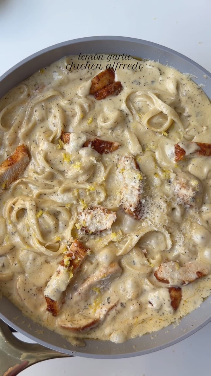 Lemon Garlic Chicken Alfredo