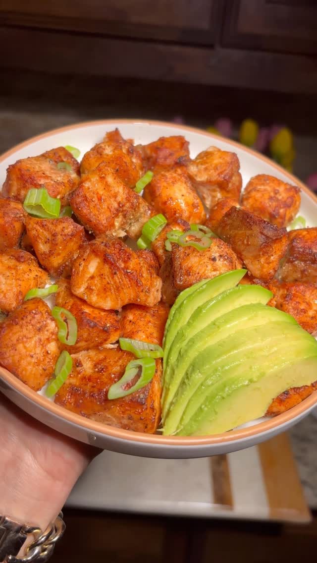 Cubitos de salmón crujientes al air fryer
