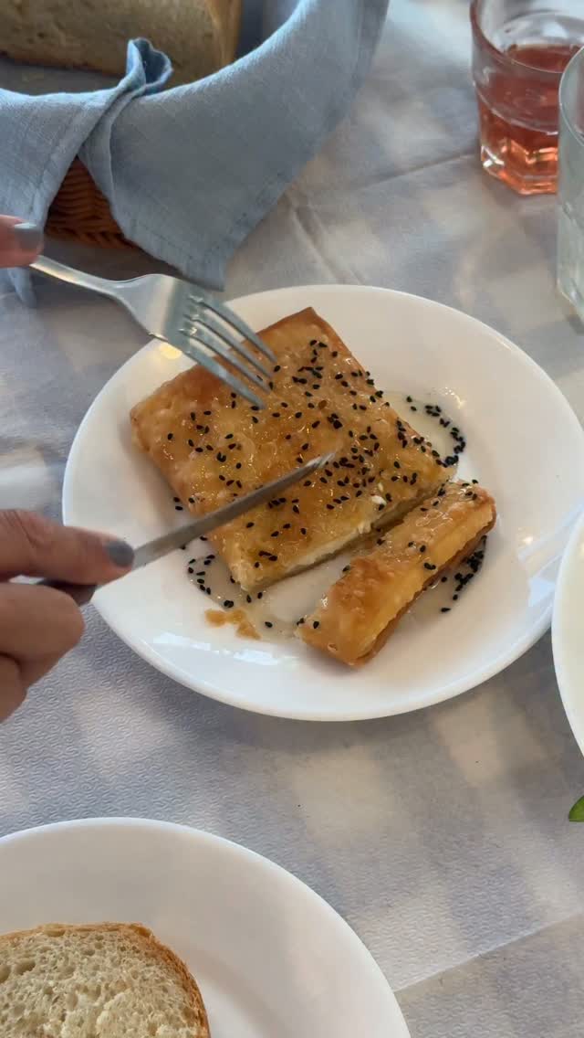 Feta Me Meli