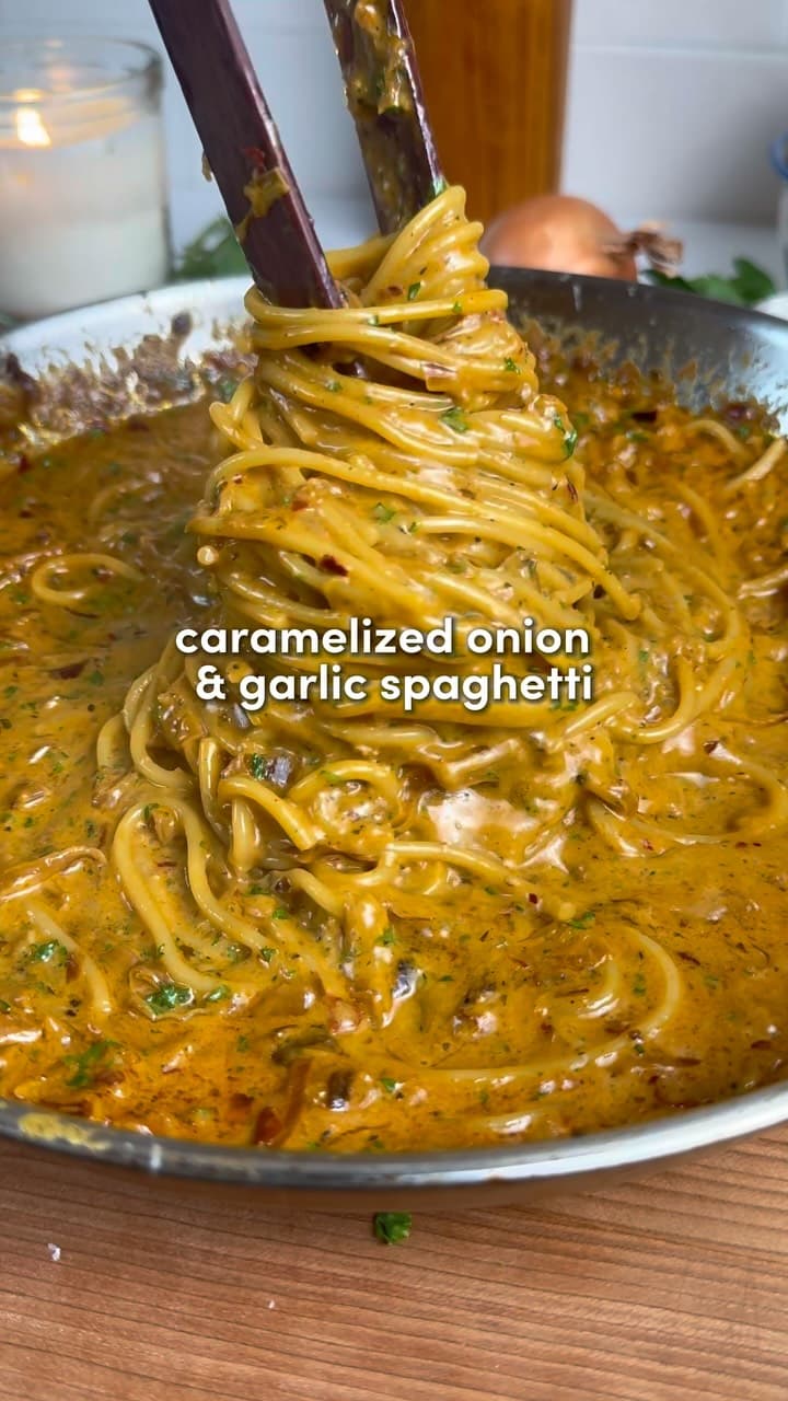 Caramelized Onion & Garlic Spaghetti