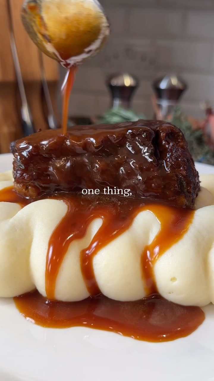 Garlic Thyme Mashed Potatoes with Braised Short Rib