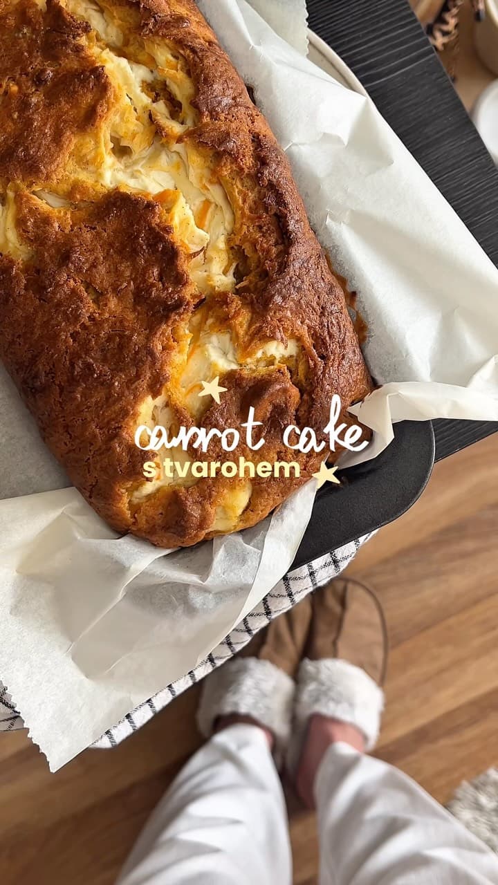 Mrkvový dort s tvarohem