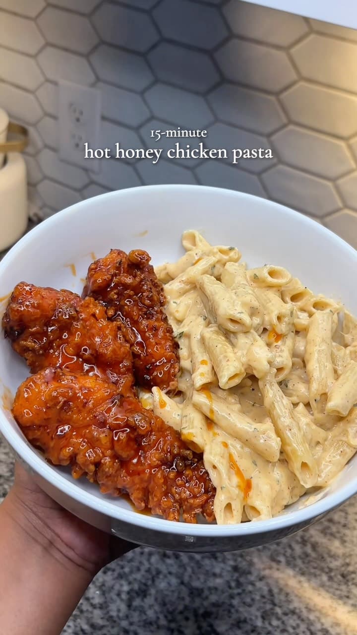 Pâtes au poulet miel épicé