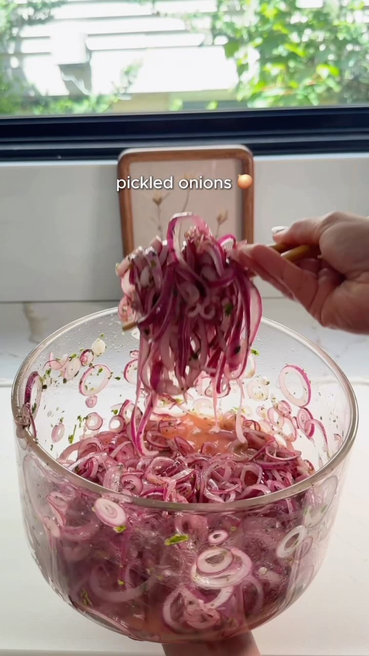 Cebollas encurtidas caseras