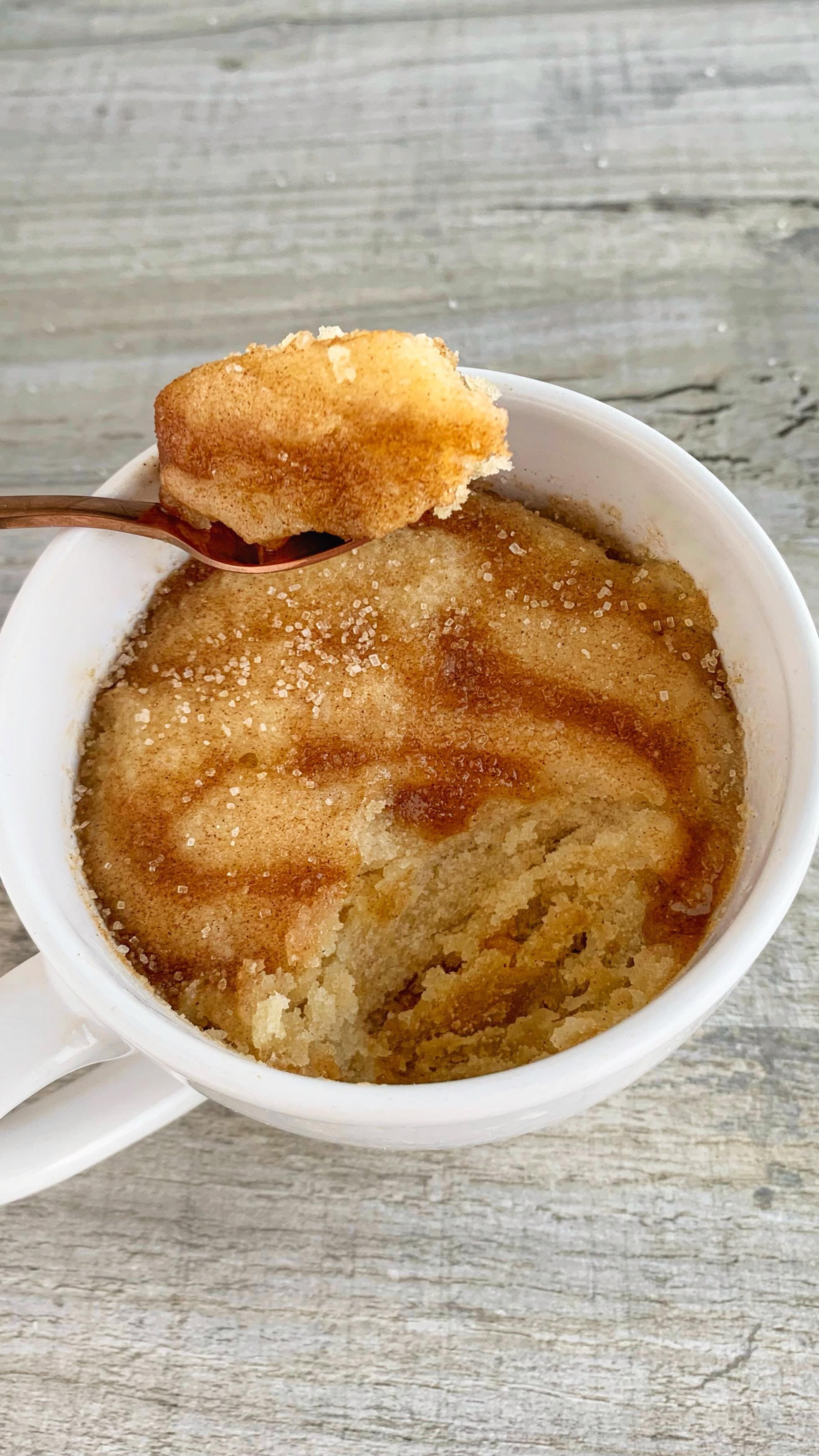 Cinnamon Roll Mug Cake