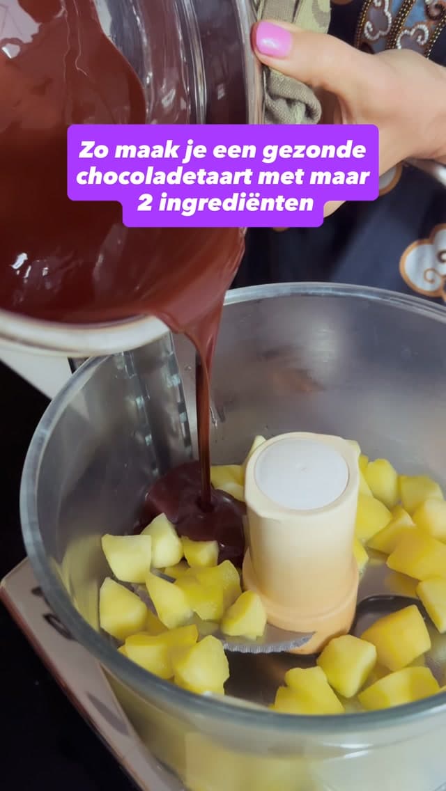 Two-Ingredient Chocolate Apple Cake