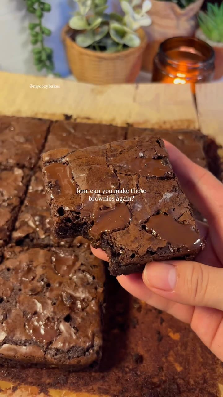 Easy Fudgy Crackly Top Brownies