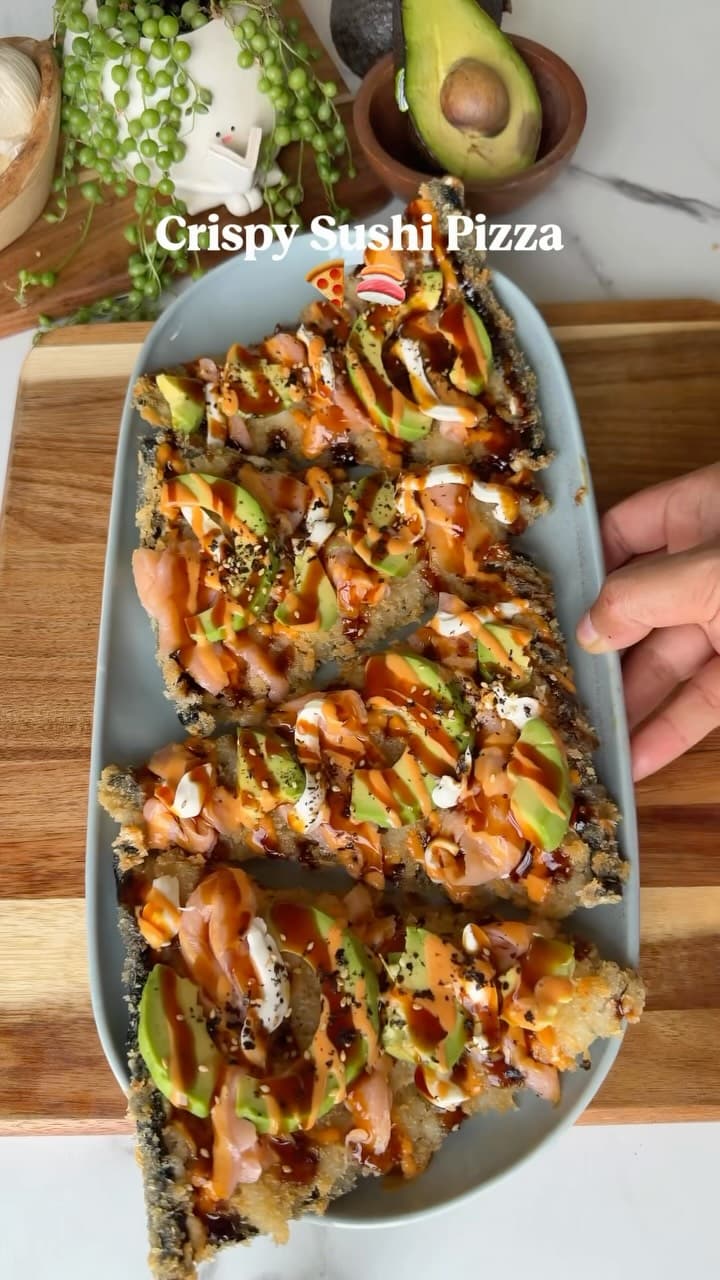 Pizza de Sushi com Salmão Defumado Crocante