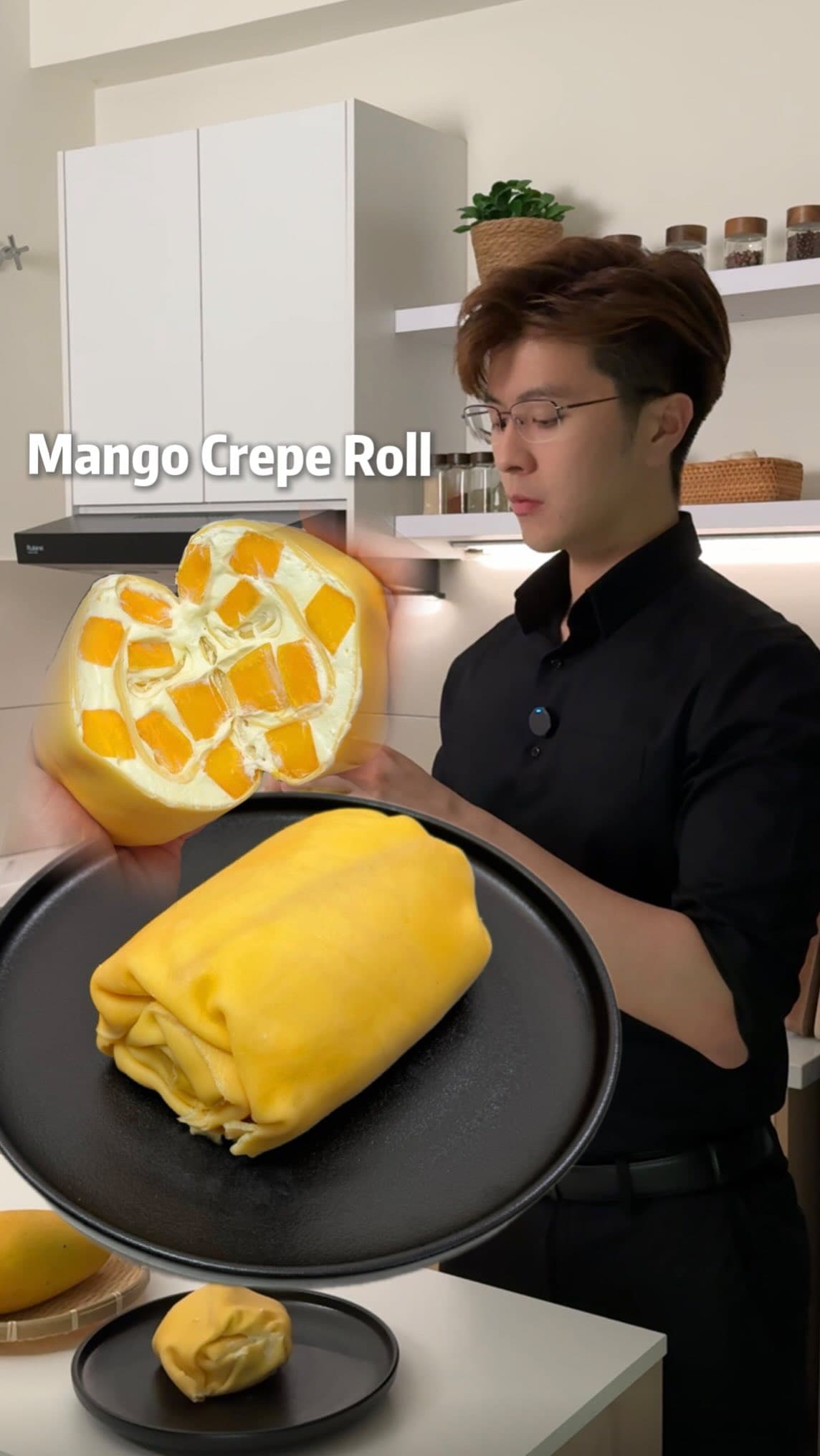 Mango Crepe Roll