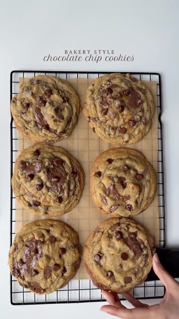 Bakery Style Chocolate Chip Cookies