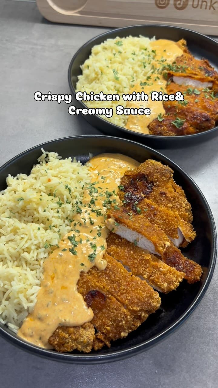 Crispy Chicken with Rice & Creamy Sauce