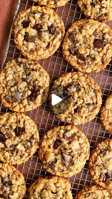 Chewy Oatmeal Chocolate Chip Cookies