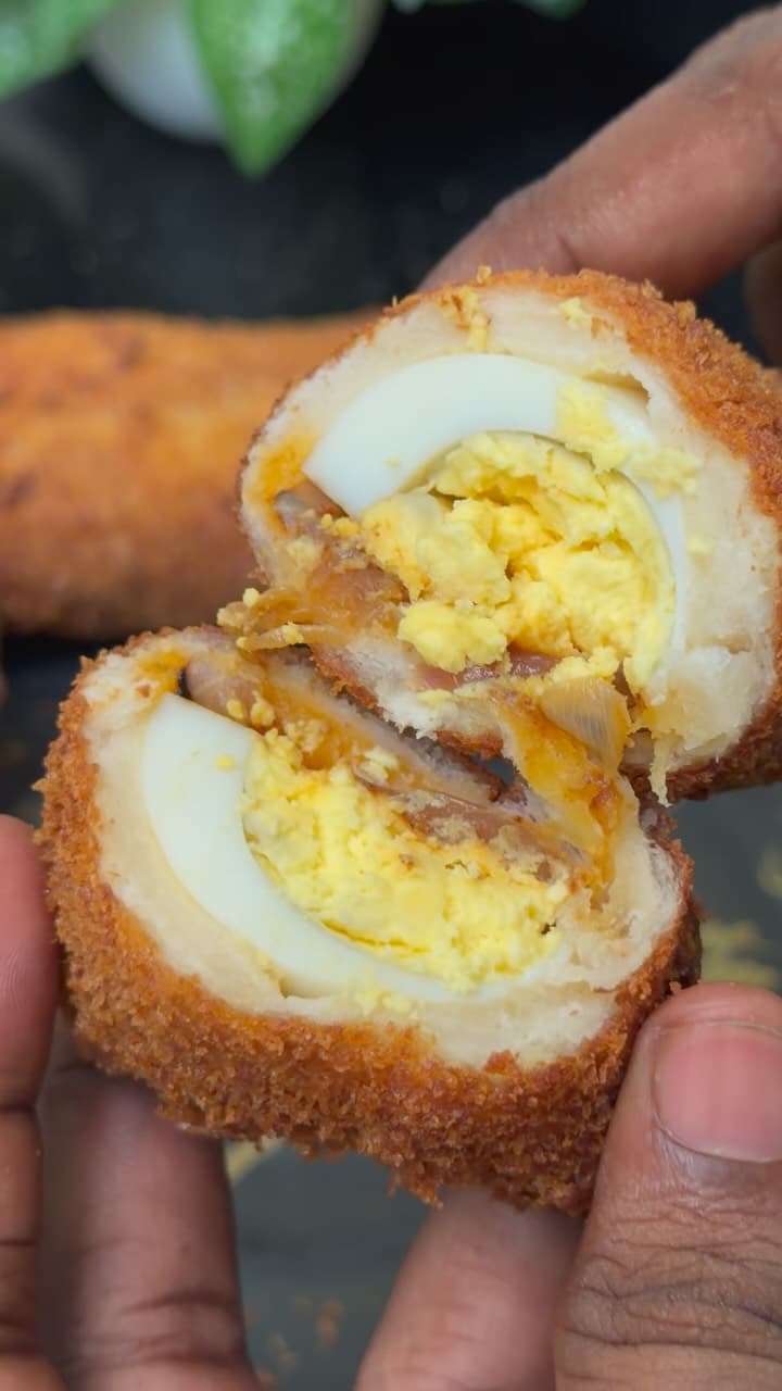Bread Egg Puff