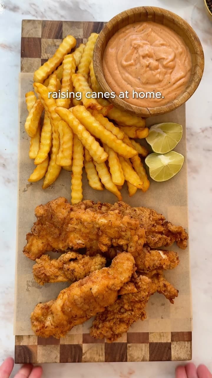 Raising Cane's Hähnchenstreifen zuhause