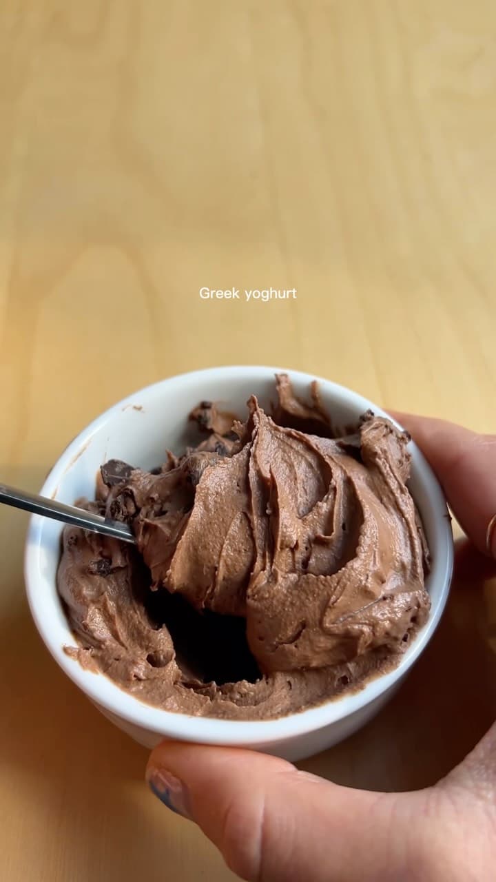 Bowl de Brownie Saludable de Yogur Griego