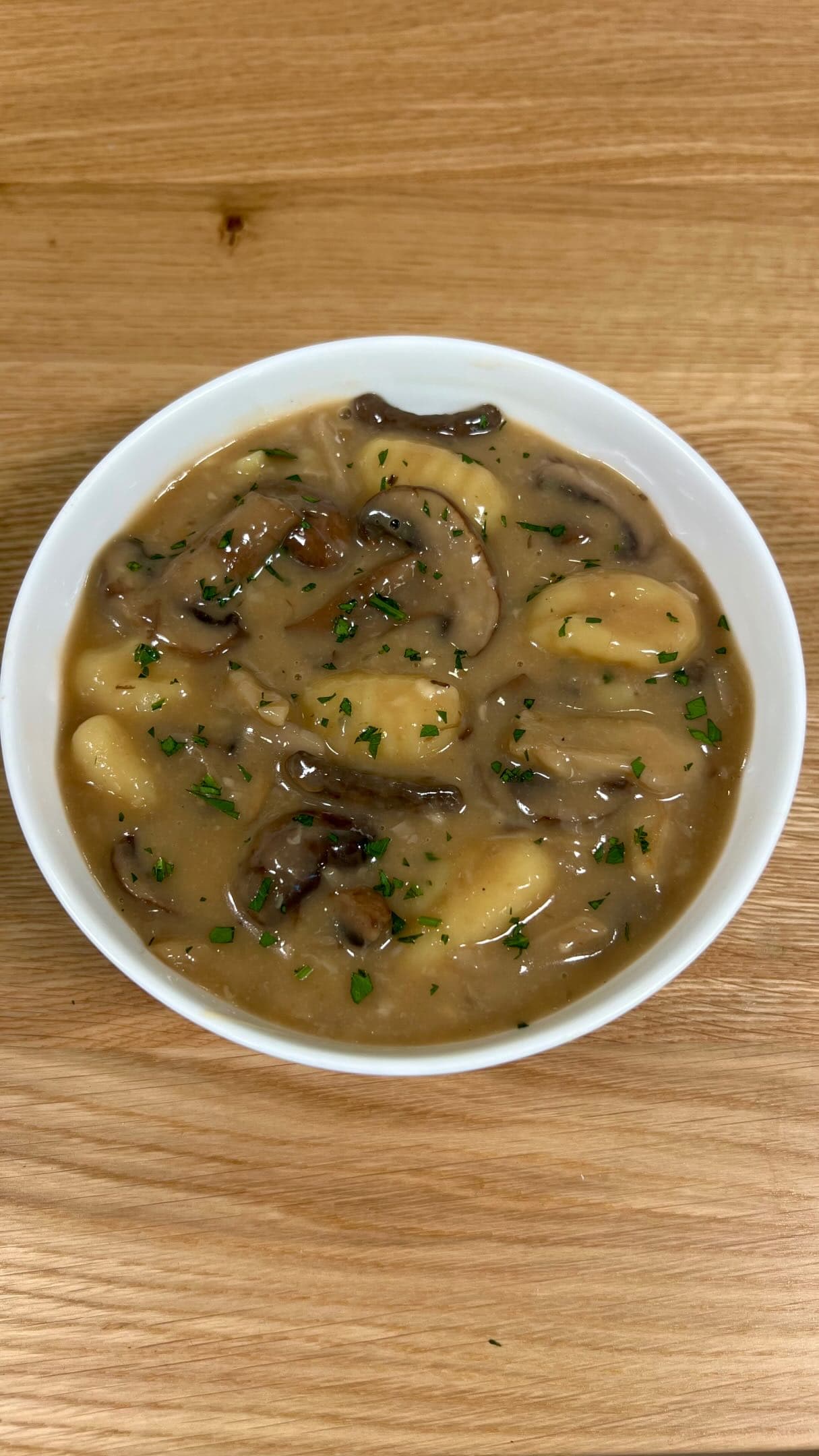 Sopa de champiñones y ñoquis
