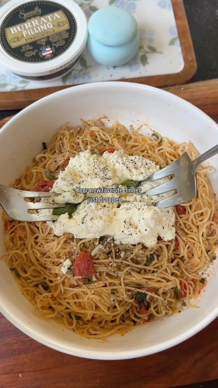 Tomato Basil Burrata Pasta