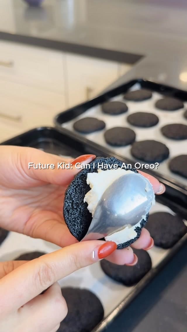 Homemade Oreo Cookies