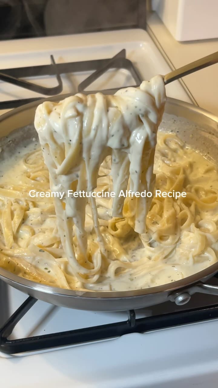 Creamy Fettuccine Alfredo