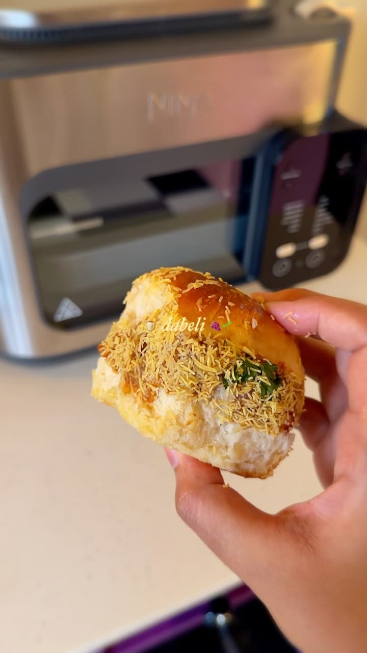Sweet and Spicy Dabeli