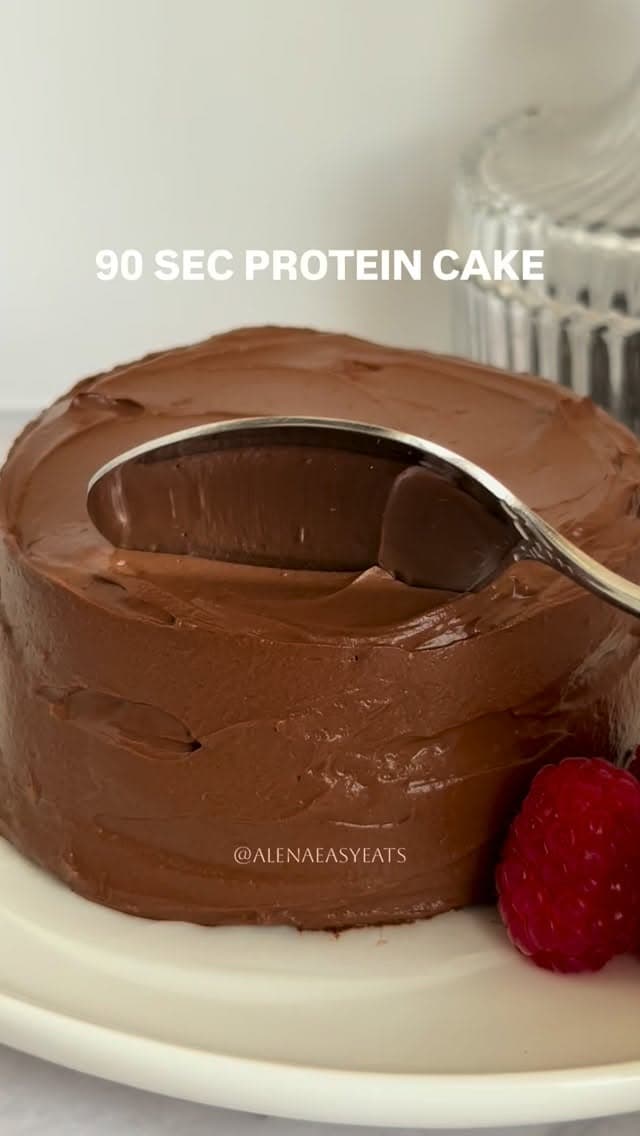 90-Second Protein Chocolate Cake