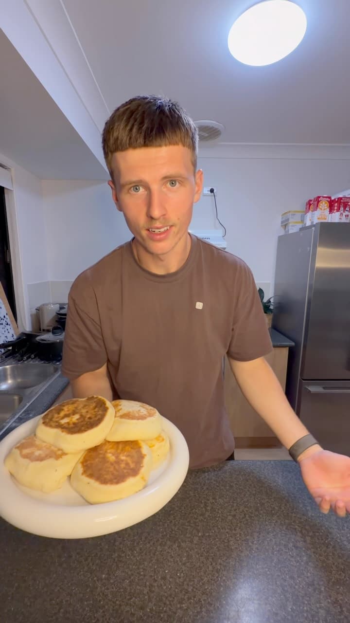High Protein Buffalo Chicken Hot Pockets