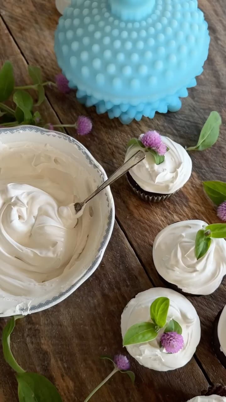 Old-Fashioned 7 Minute Frosting