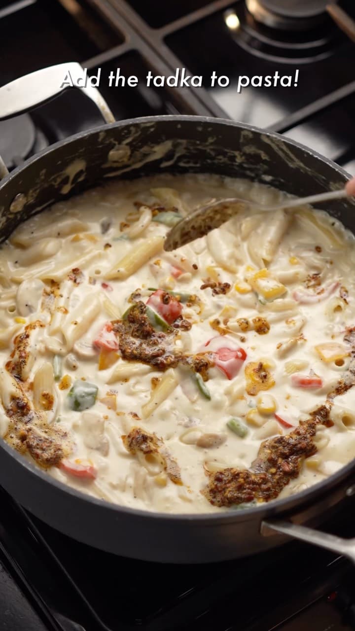 Creamiest White Sauce Pasta