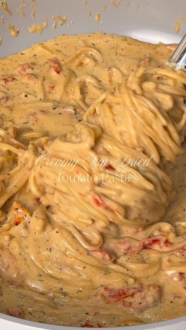Cremige Pasta mit getrockneten Tomaten