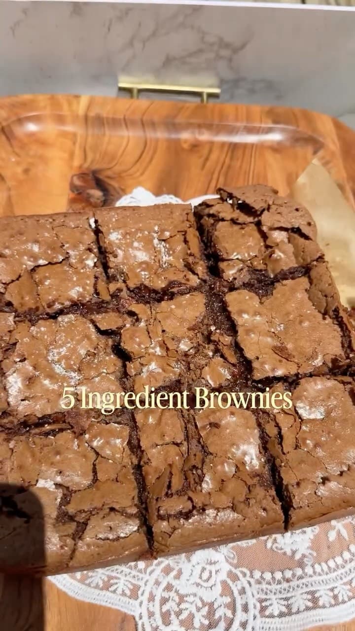 5 Ingredient Fudgy Brownies