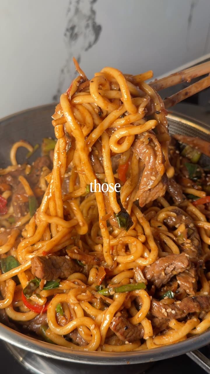 Mongolian Beef Noodles Stir Fry