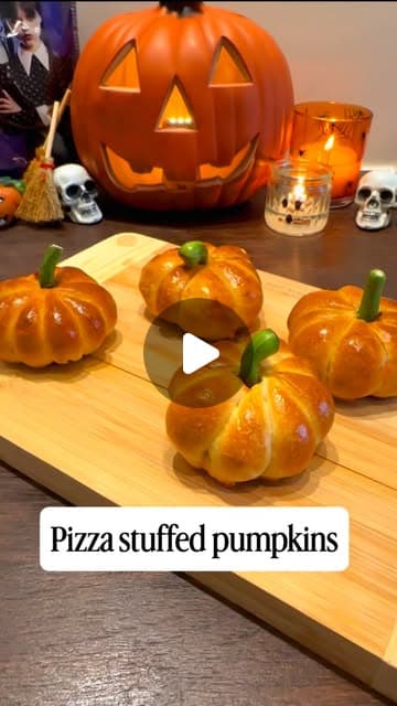 Halloween Pumpkin Pizza Bites