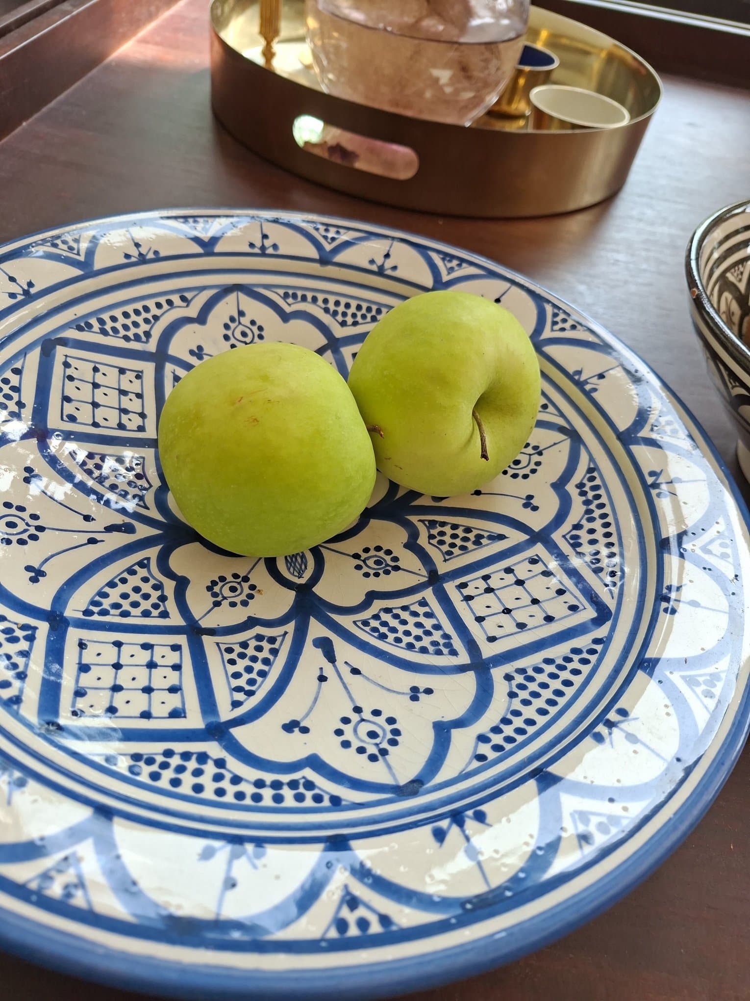 Färska gröna äpplen