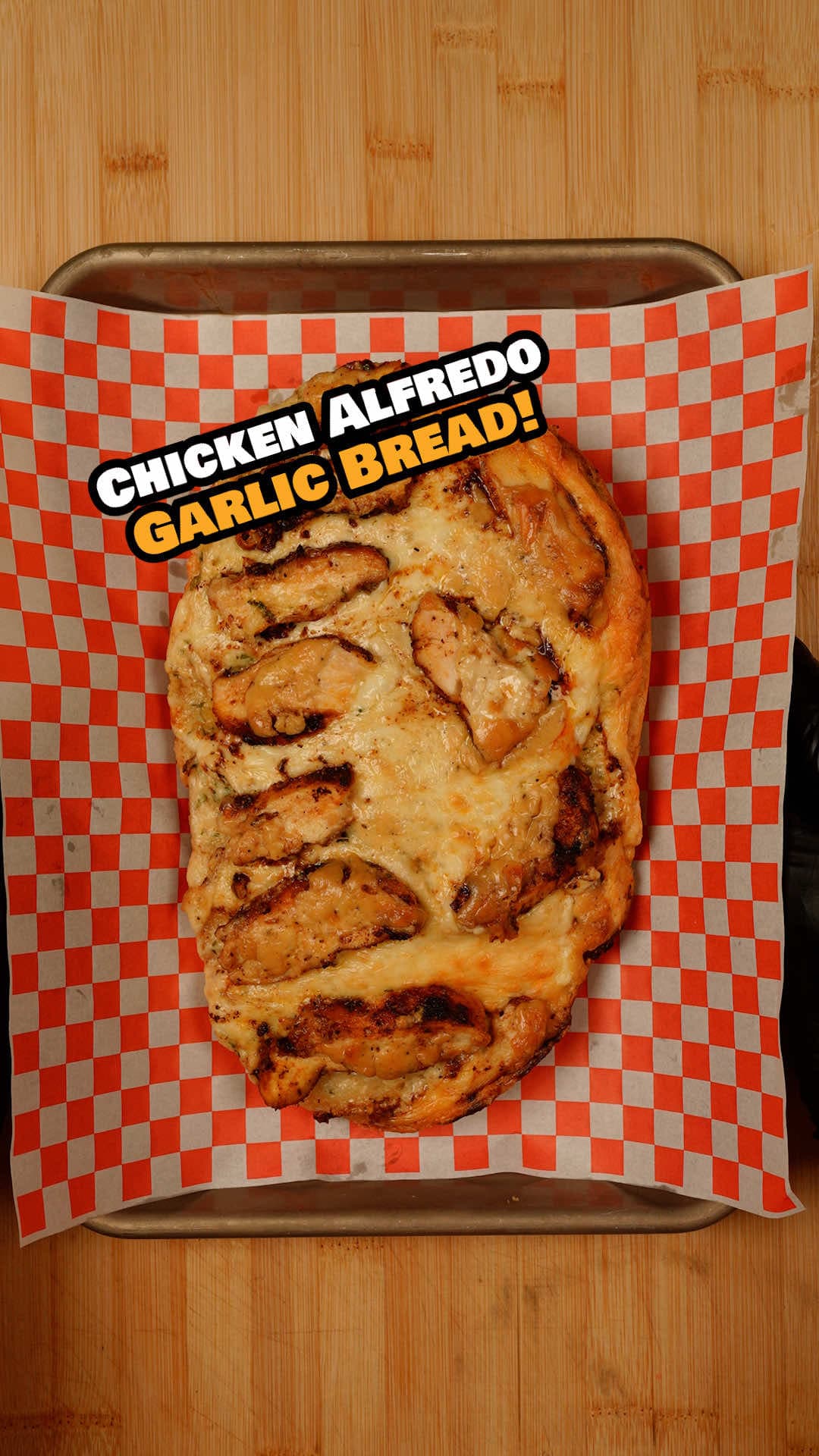 Chicken Alfredo Cheesy Garlic Bread