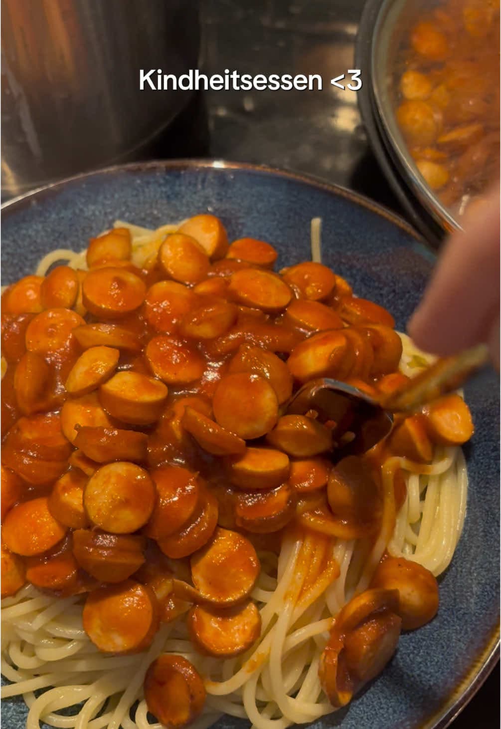 Wiener Würstchen mit Nudeln