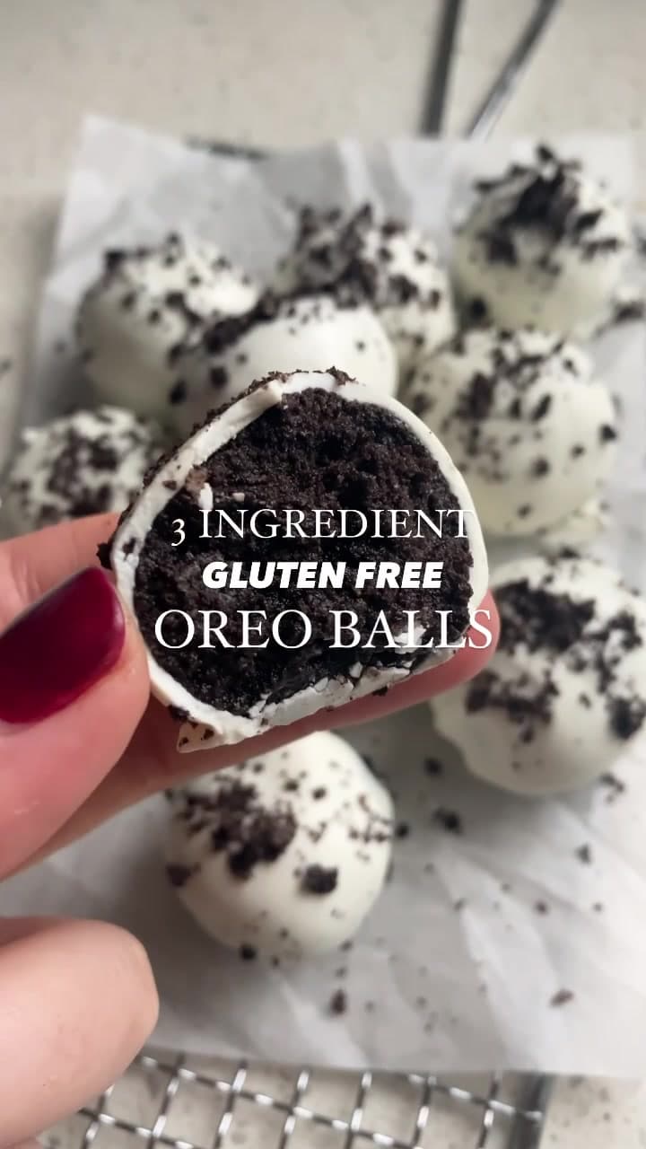 3-Ingredient Gluten Free Oreo Balls