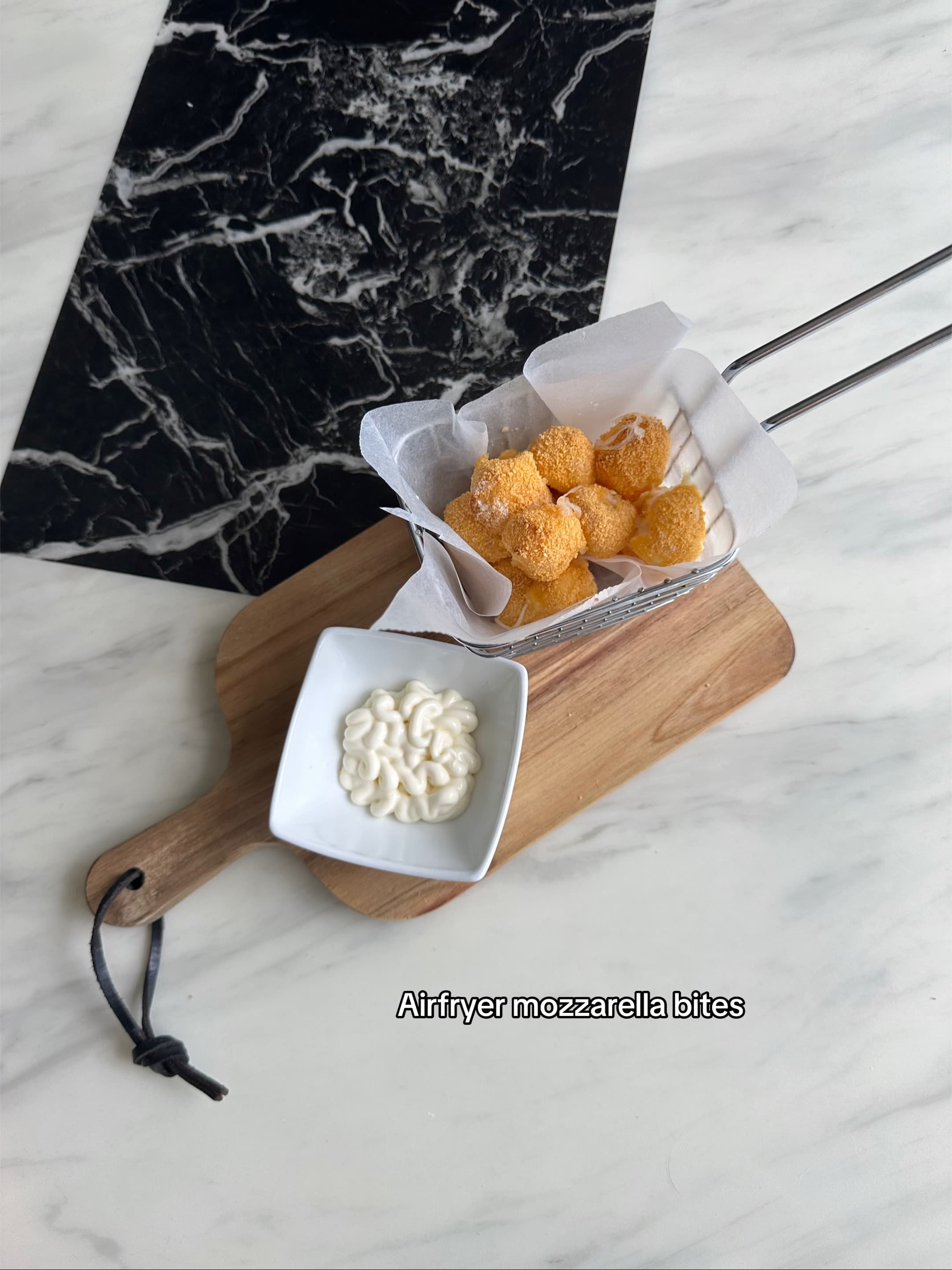 Mozzarella Sticks aus der Heißluftfritteuse