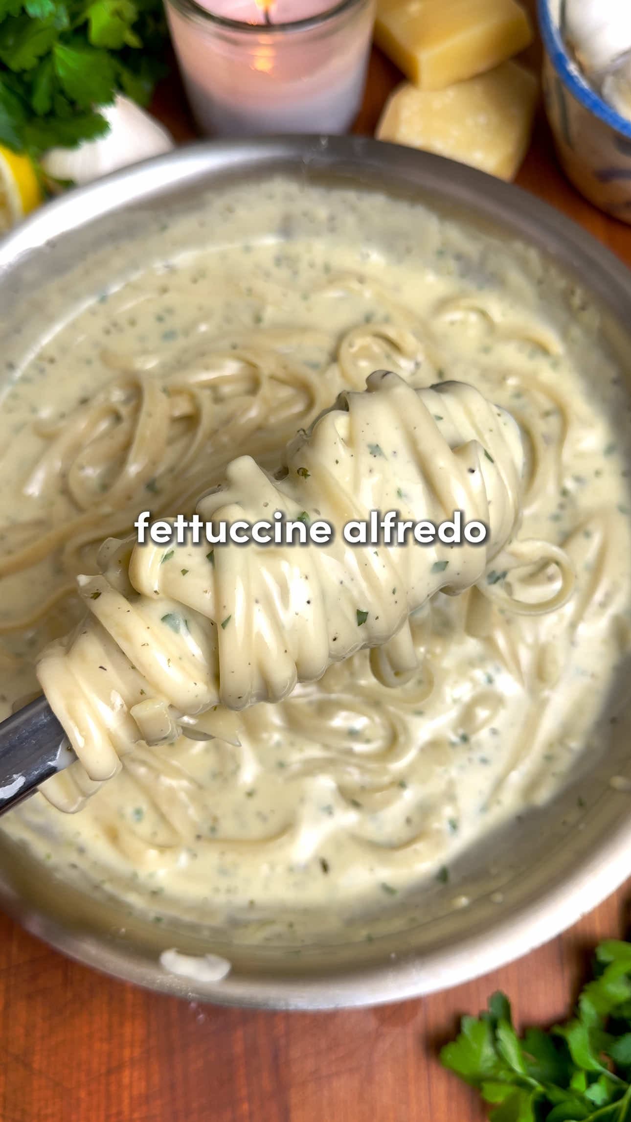 Fettuccine Alfredo