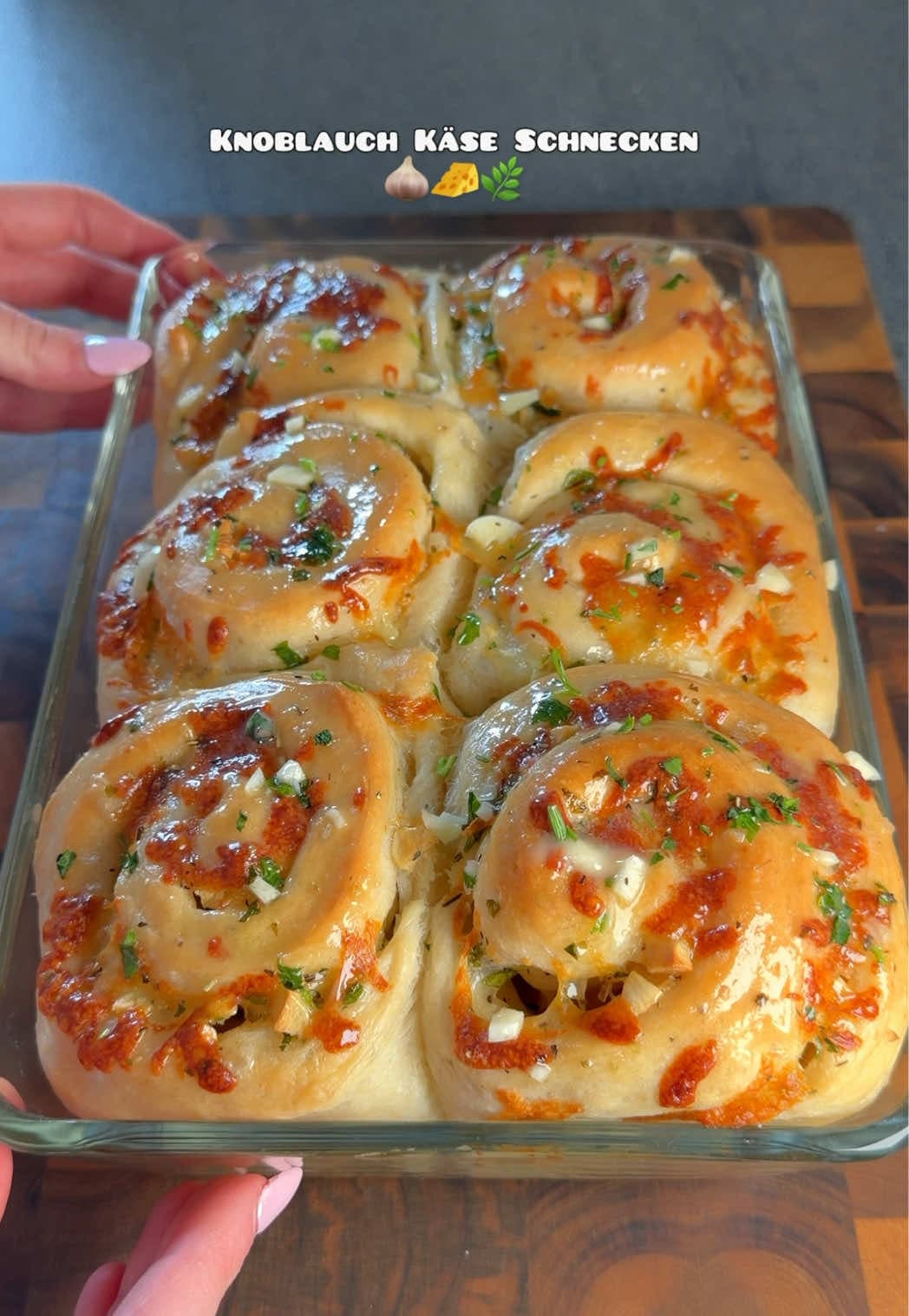 Knoblauch-Käse-Schnecken