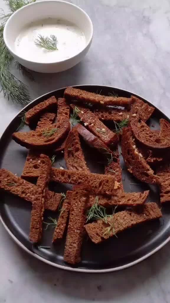 Estonian Garlic Bread