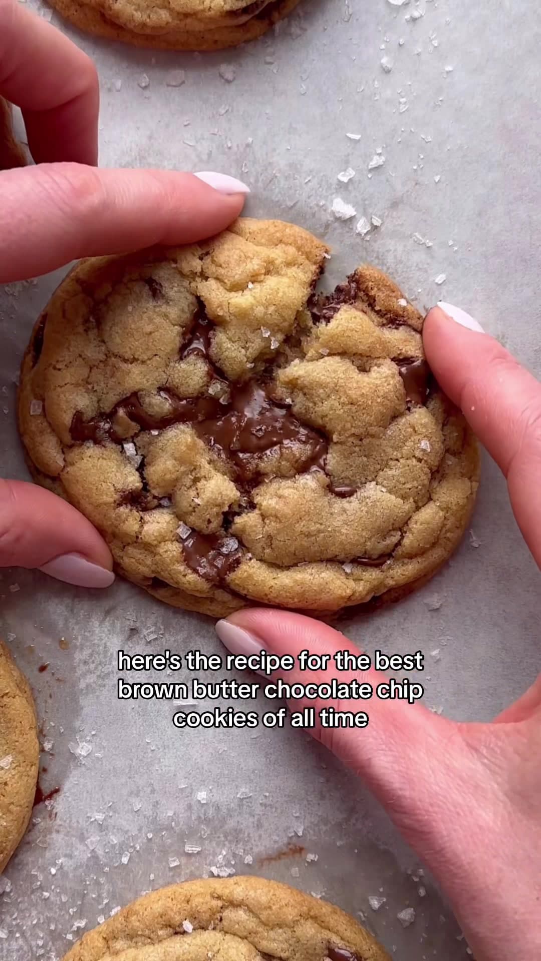 Biscoitos com Manteiga Dourada e Gotas de Chocolate