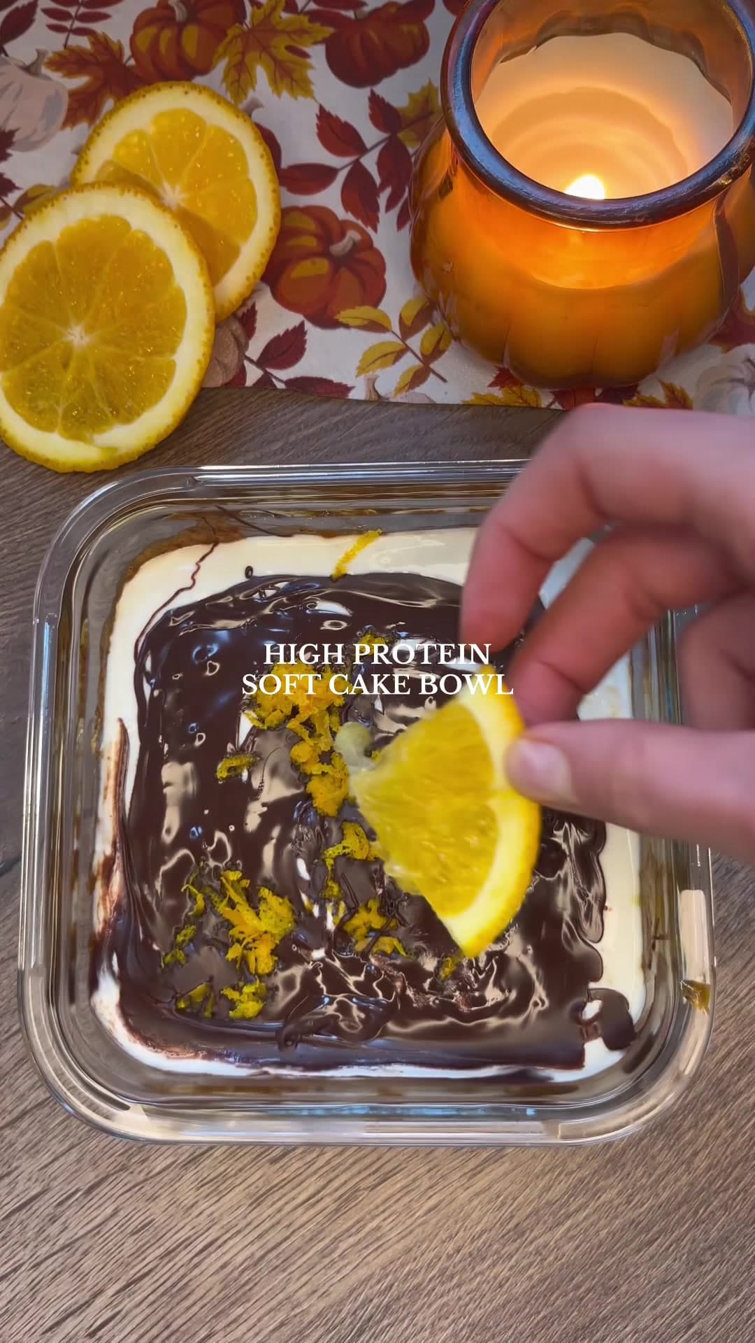 High-Protein Vanille-Orangen-Kuchen mit Schokoschicht