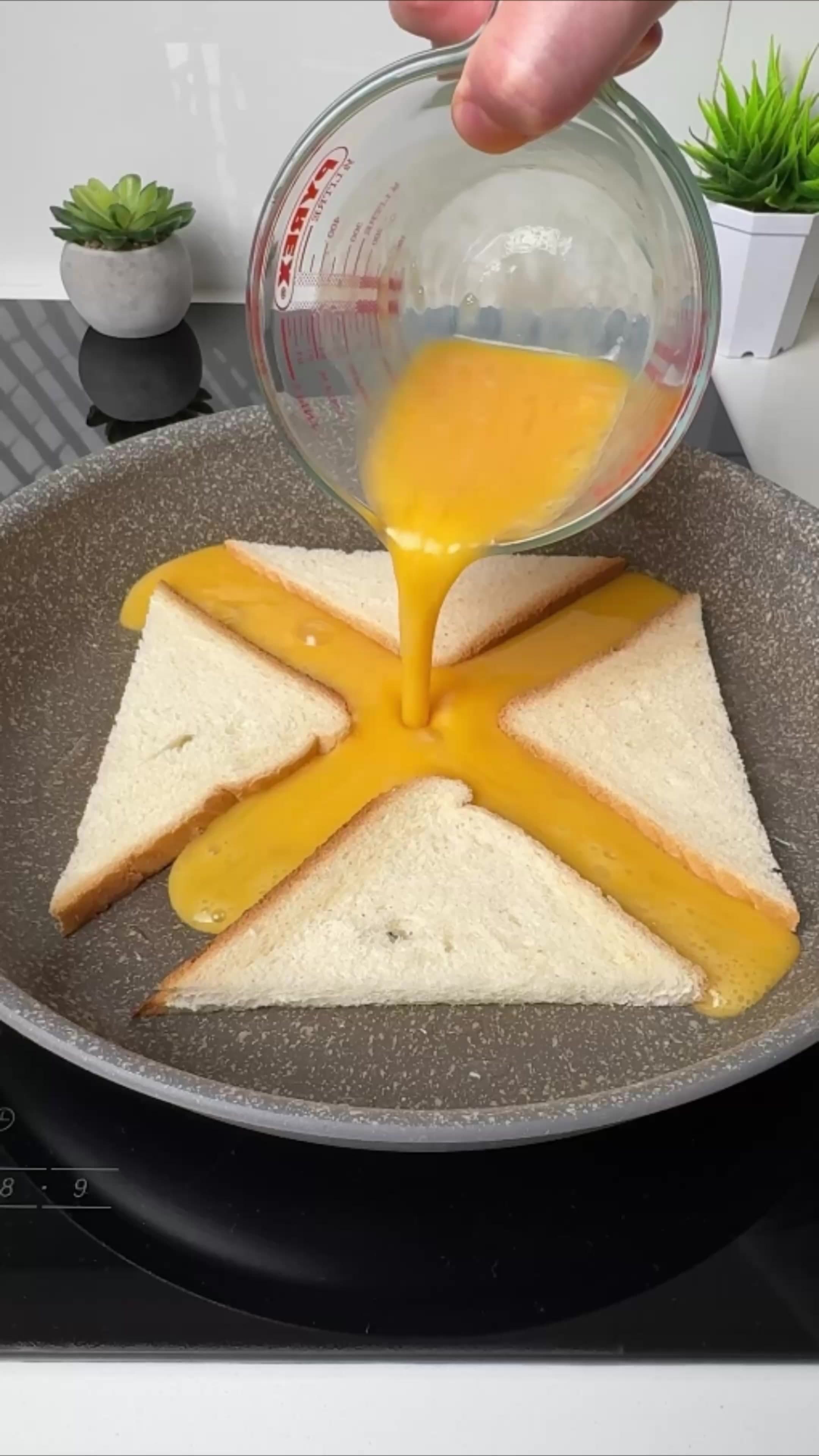 Crispy Cheesy Breakfast Sandwich