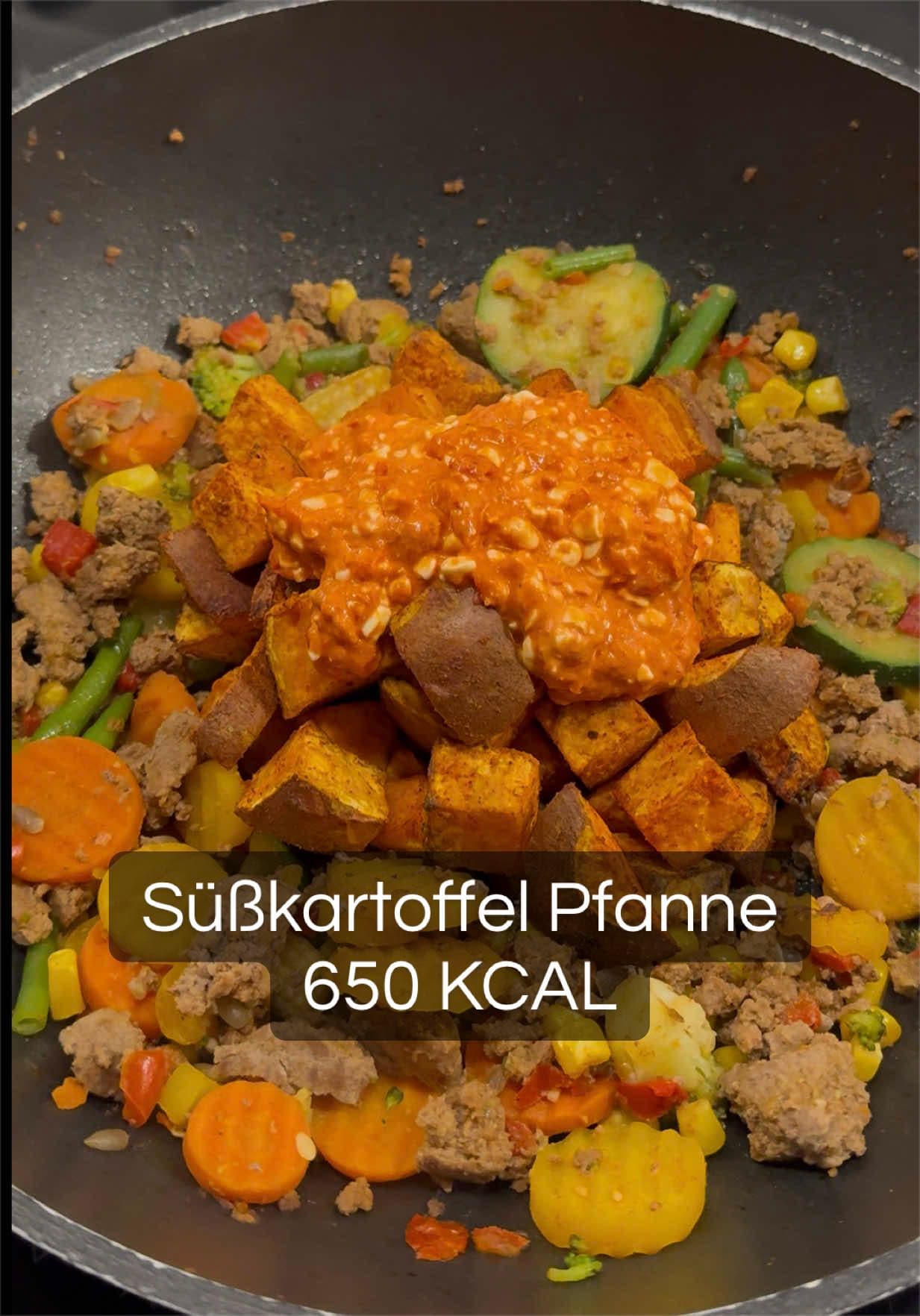Süßkartoffel-Hackpfanne mit kalifornischem Gemüse